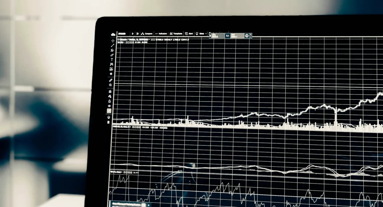 day vs swing trading